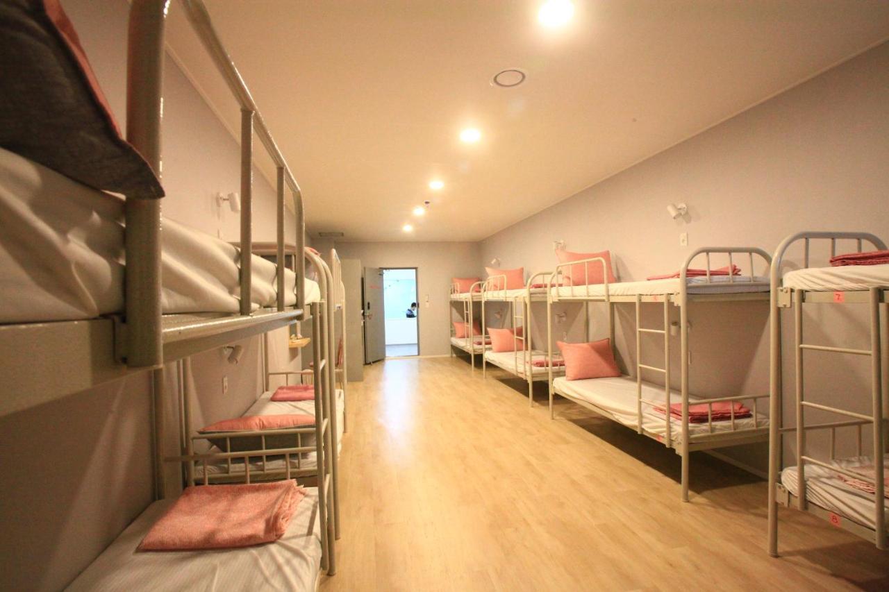 The Blue Guesthouse 釜山広域市 エクステリア 写真